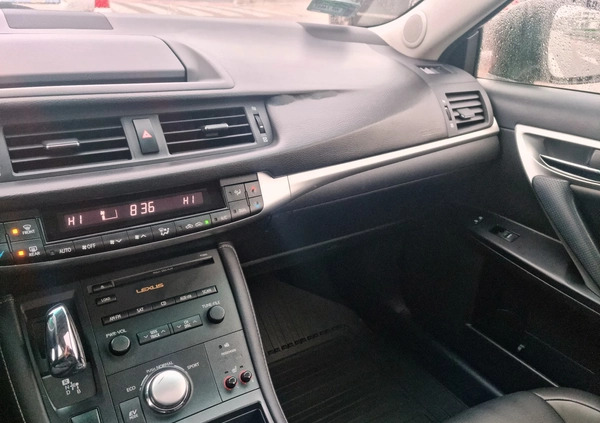 Lexus CT cena 45480 przebieg: 217000, rok produkcji 2012 z Białystok małe 211